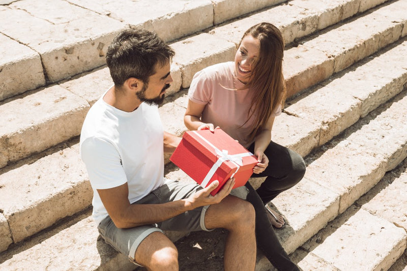 Was schenkt man dem Partner? Drei kreative Geschenkideen für eine geliebte Person